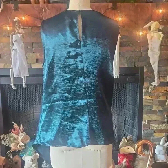 Forrest green blouse - Picture 3 of 3